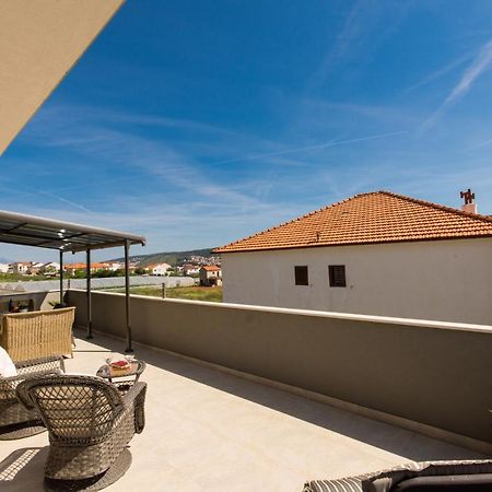 Villa Initium,Heated Pool All Season تروغير المظهر الخارجي الصورة