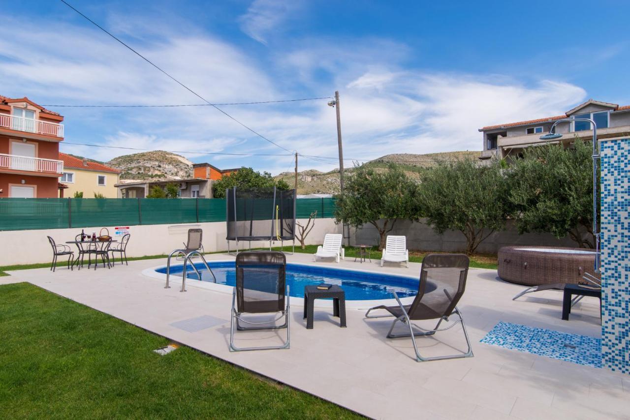 Villa Initium,Heated Pool All Season تروغير المظهر الخارجي الصورة